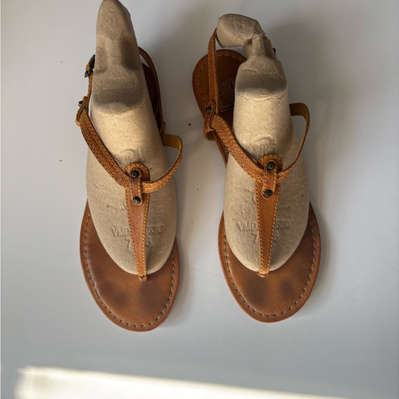Frye Shoes - Frye Brown Leather Sandals Slim T- Strap Ankle Buckle Closure Size 8